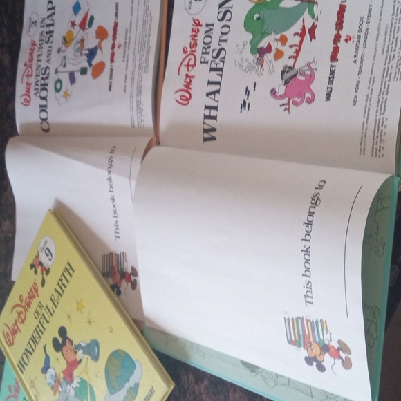 🐭 Vintage Walt Disney Library Books 🐭 - Picture 17 of 17